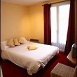 Logis Hotels- Marguerite D'anjou Chateau מלון 2*