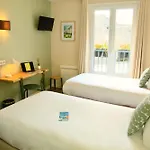 מלון Logis Hotels- Marguerite D'anjou Chateau