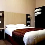 Logis Hotels- Marguerite D'anjou Chateau 2* אנז'ה
