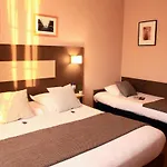 מלון Logis Hotels- Marguerite D'anjou Chateau