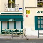 מלון Logis Hotels- Marguerite D'anjou Chateau