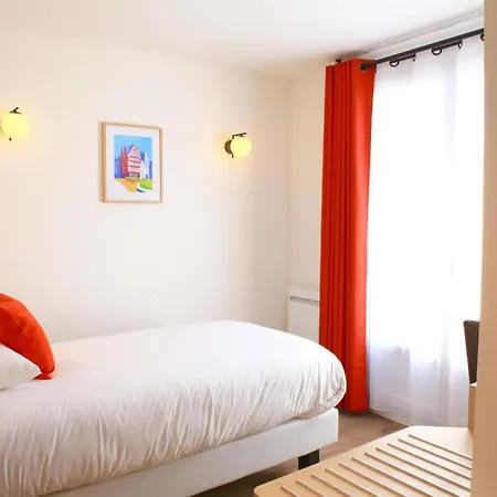 Hotel Logis Hotels- Marguerite D'anjou Chateau 2*