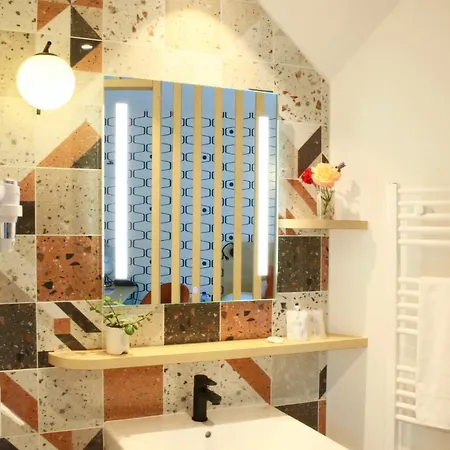 Logis Hotels- Marguerite D'anjou Chateau Hotel 2*