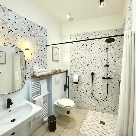 Logis Hotels- Marguerite D'anjou Chateau Hotel 2*