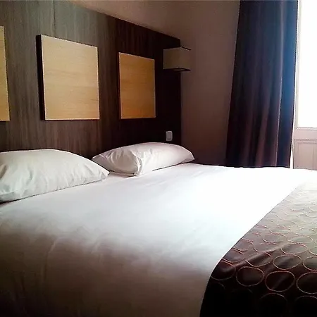 Logis Hotels- Marguerite D'anjou Chateau Hotel 2*
