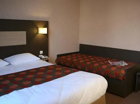 Logis Marguerite D'anjou Hotel