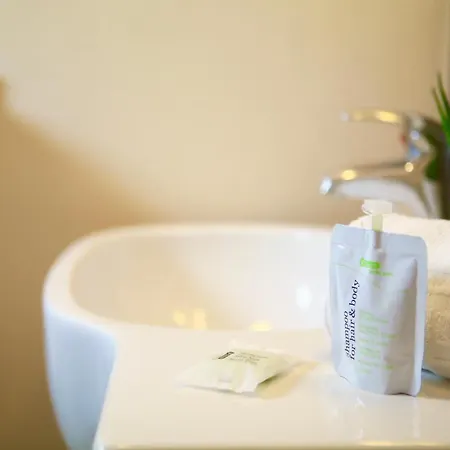 Logis Hotels- Marguerite D'anjou Chateau 2* Angers