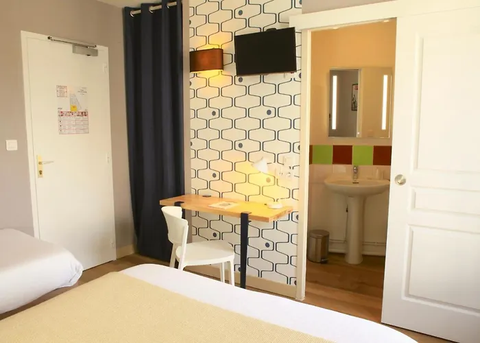 Logis Hotels- Marguerite D'anjou Chateau 앙제