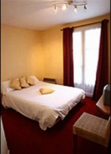 Logis Hotels- Marguerite D'anjou Chateau 호텔 2*