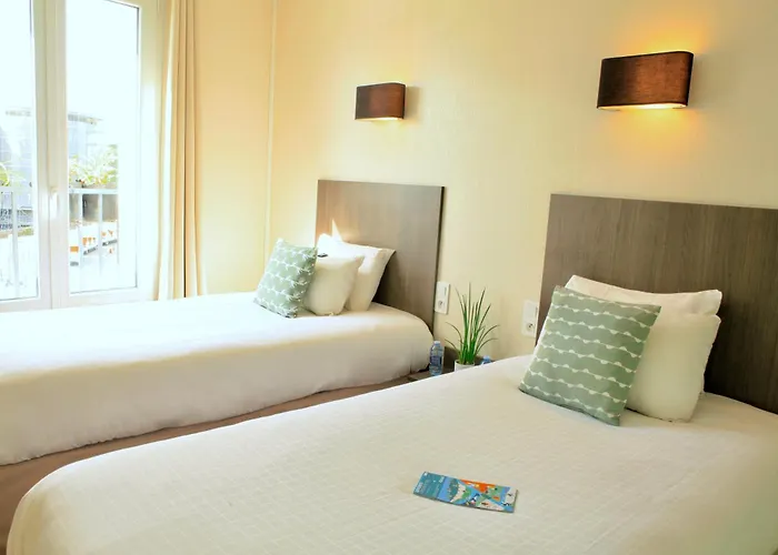 Logis Hotels- Marguerite D'anjou Chateau 호텔 2*