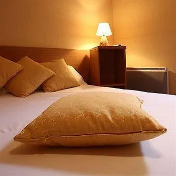 Logis Hotels- Marguerite D'anjou Chateau 앙제