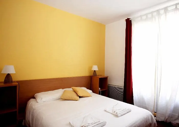 Logis Hotels- Marguerite D'anjou Chateau 앙제