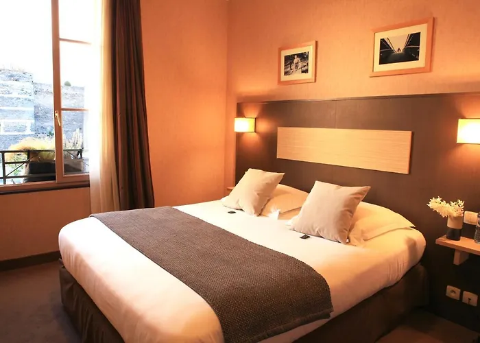 Logis Hotels- Marguerite D'anjou Chateau 2*