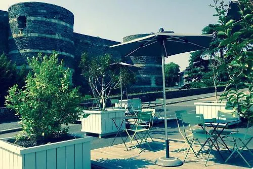 Logis Hotels- Marguerite D'anjou Chateau 앙제