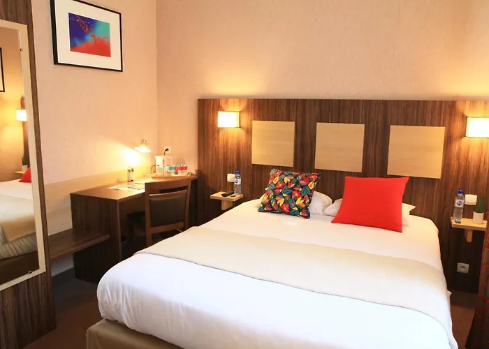 Logis Hotels- Marguerite D'anjou Chateau Hotel Angers